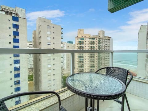 Day, View (from property/room), Balcony/Terrace, Dining area, City view