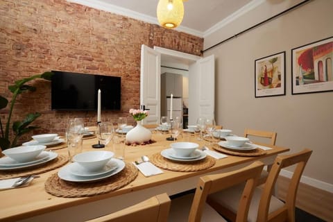TV and multimedia, Dining area