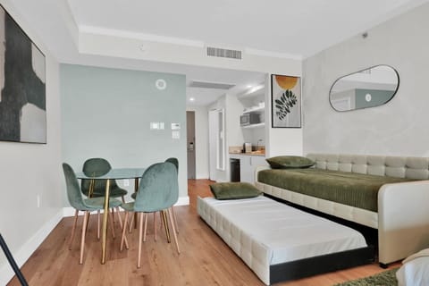 Find Tranquility in the Grove Apartment hotel in Coconut Grove