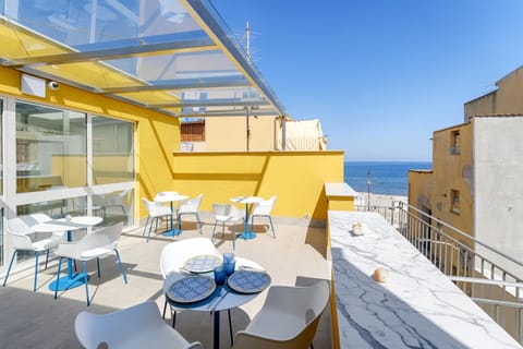 Balcony/Terrace, Dining area