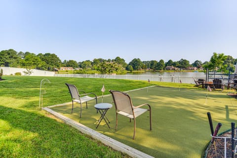 Luxe Lakefront Portsmouth Home Fish, Swim and Play! House in Portsmouth