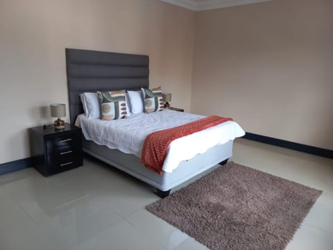 10 Genoa Apartment in Knysna