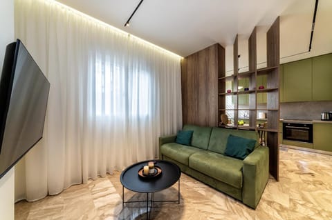 Kitchen or kitchenette, Living room