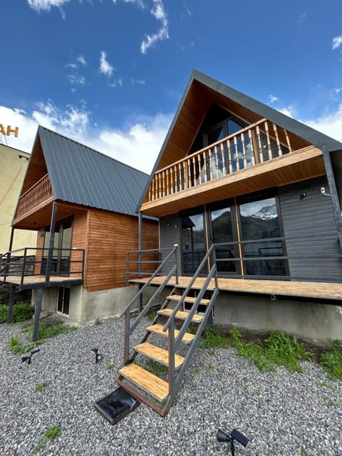 Property building, Garden, Mountain view