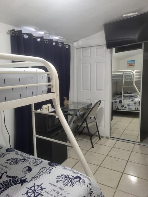 Bed, Bedroom, bunk bed