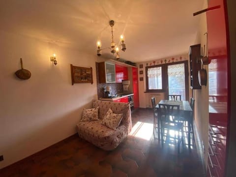 Hostdomus - Grand Villard Suite Apartment in Sauze d'Oulx