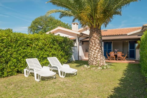 Garden, sunbed