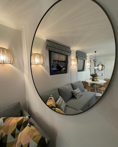 Living room, Photo of the whole room, Seating area