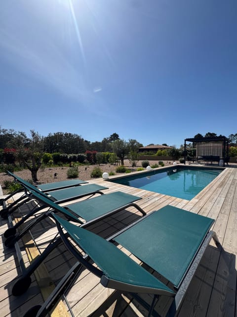 Garden, Swimming pool