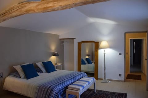 Moulin des Gypses Gîte Les Pampres, Ventoux Apartment in Mormoiron