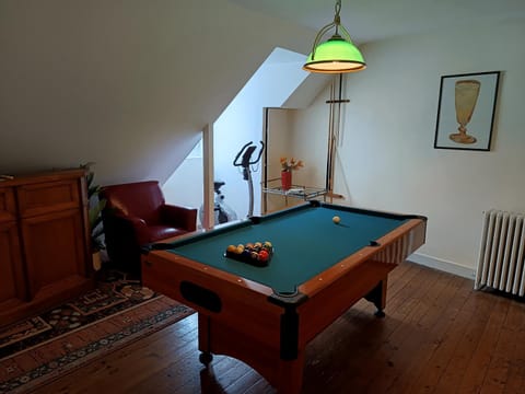 Grande maison de ville avec jardin - Baie du Mont St Michel House in Brittany