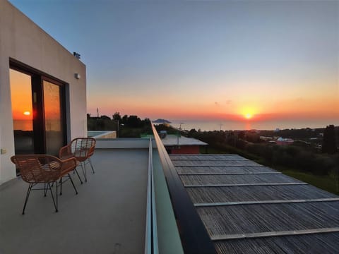 Natural landscape, Balcony/Terrace, Sea view, Sunset