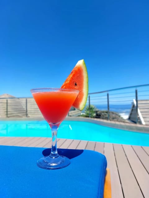 Day, Food and drinks, Pool view, Sea view, Swimming pool, Drinks, sunbed