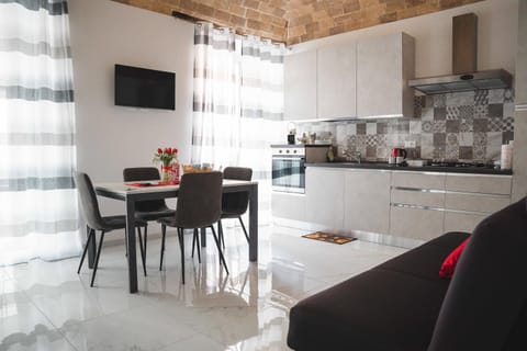 Kitchen or kitchenette, Living room, Dining area, stove