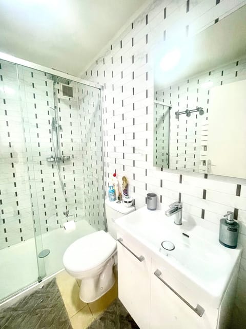 Spacieux et lumineux, coup de cœur garanti à proximité du métro et RER Apartment in Aubervilliers