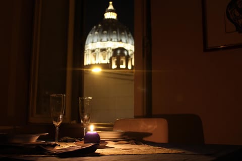 Night, View (from property/room), Dining area