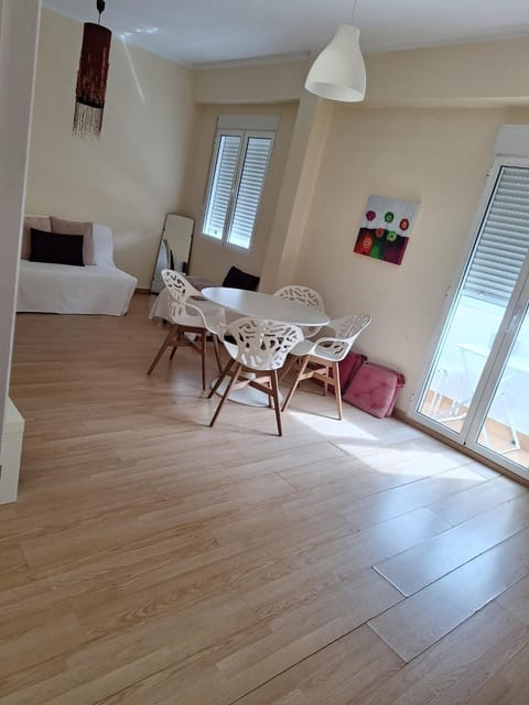 Cozy Appartement - Lumineux 3 pièces, à côté du Jardin de Turia Apartment in Valencia
