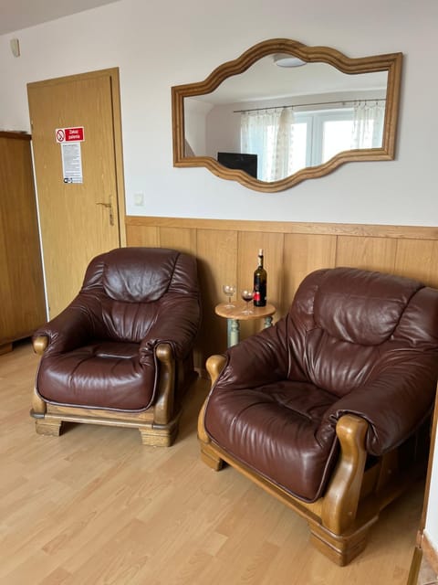 View (from property/room), Living room, Seating area