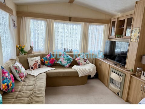 Communal lounge/ TV room, TV and multimedia, Living room, Seating area, pet friendly