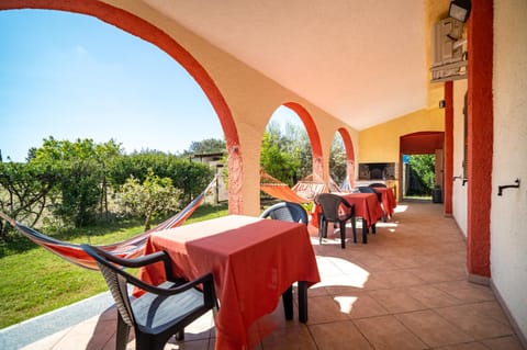 Patio, Garden, View (from property/room), Seating area, Dining area