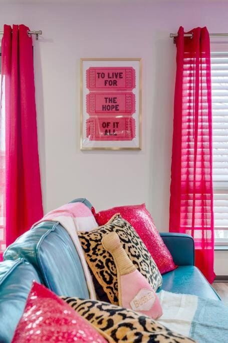 Vibrant Riverfront 2BD with a Pool Apartment in East Nashville