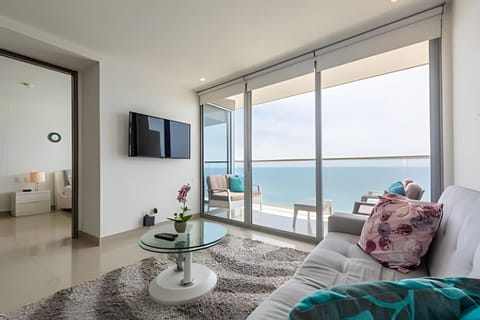 Living room, Sea view