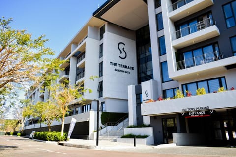 Property building, Balcony/Terrace, Street view