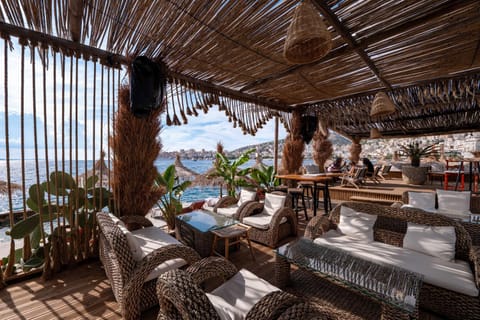 Day, Natural landscape, Balcony/Terrace, Seating area, Sea view