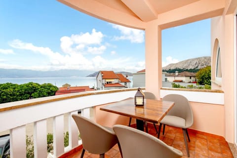 View (from property/room), Balcony/Terrace, Seating area, Sea view