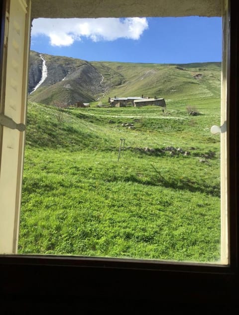 Chambres d'hôtes de Montagne "les 3 Evéchés" Nature lodge in La Grave
