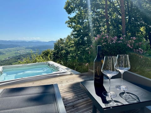 Natural landscape, View (from property/room), Balcony/Terrace, Mountain view, Swimming pool, sunbed