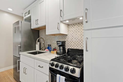 Endless Summer Beach Studio - Beach - AC - Shops House in Ocean Beach