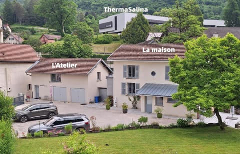 Garden, Parking