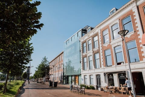 Property building, Street view