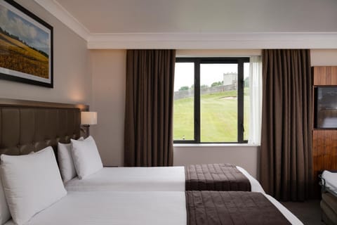 Roe Valley Resort Hotel in Limavady