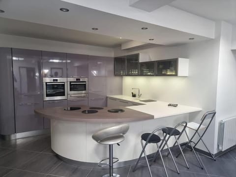 Dining area, dishwasher, oven, stove