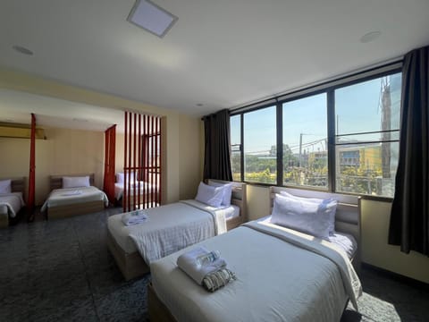 Bed, View (from property/room), Bedroom, City view