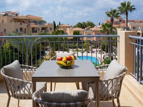 Balcony/Terrace, Pool view