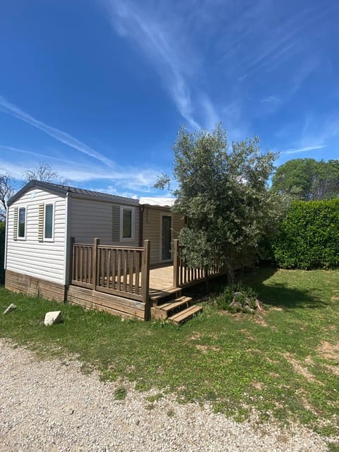 Camping les Oliviers Campground/ 
RV Resort in Provence-Alpes-Côte d'Azur