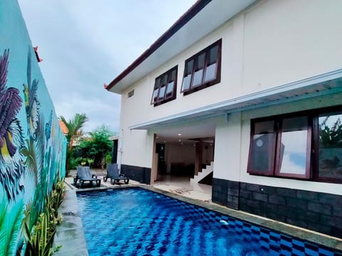 Carstenzs Home Kuta Vacation rental in Kuta