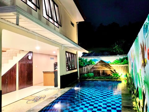 Carstenzs Home Kuta Vacation rental in Kuta