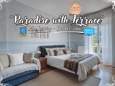 Bed, Day, Property logo or sign, Bedroom, internet, towels