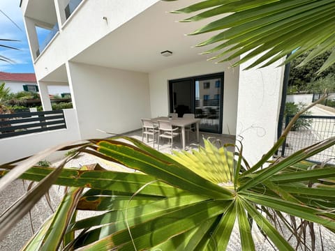 Property building, Day, View (from property/room), Balcony/Terrace, Seating area