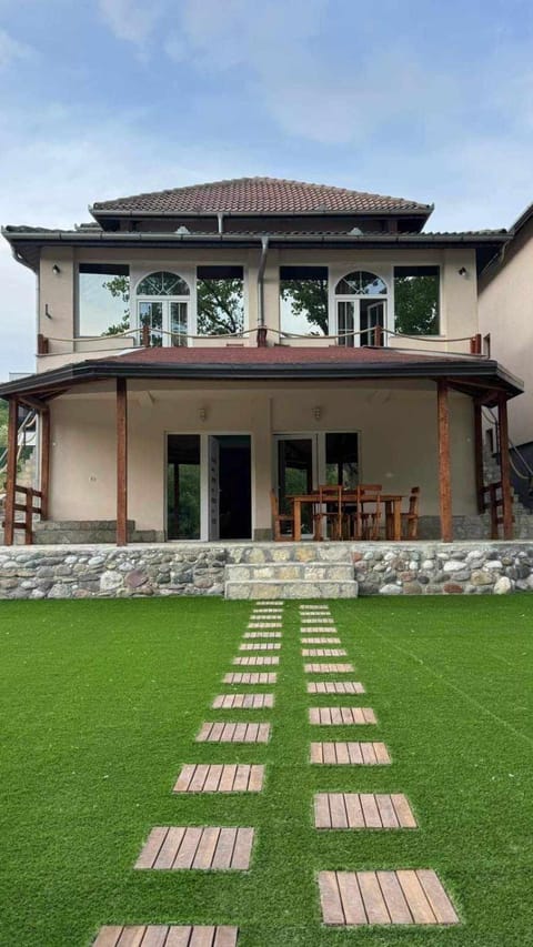 Property building, Patio, Spring, Garden