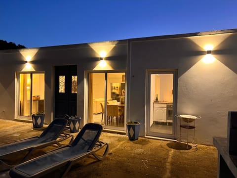 Patio, Night