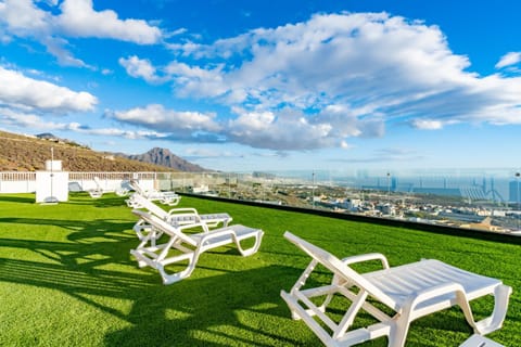 Day, Natural landscape, Mountain view, Sea view, sunbed