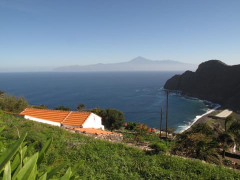Nearby landmark, Natural landscape, Beach, Garden view, Landmark view, Mountain view, Sea view