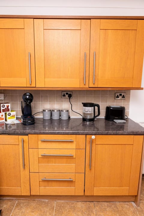 Coffee/tea facilities, Kitchen or kitchenette, toaster
