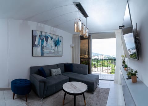 Communal lounge/ TV room, Living room, Evening entertainment