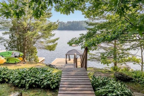 Spring, Day, Natural landscape, Garden, Canoeing, Lake view